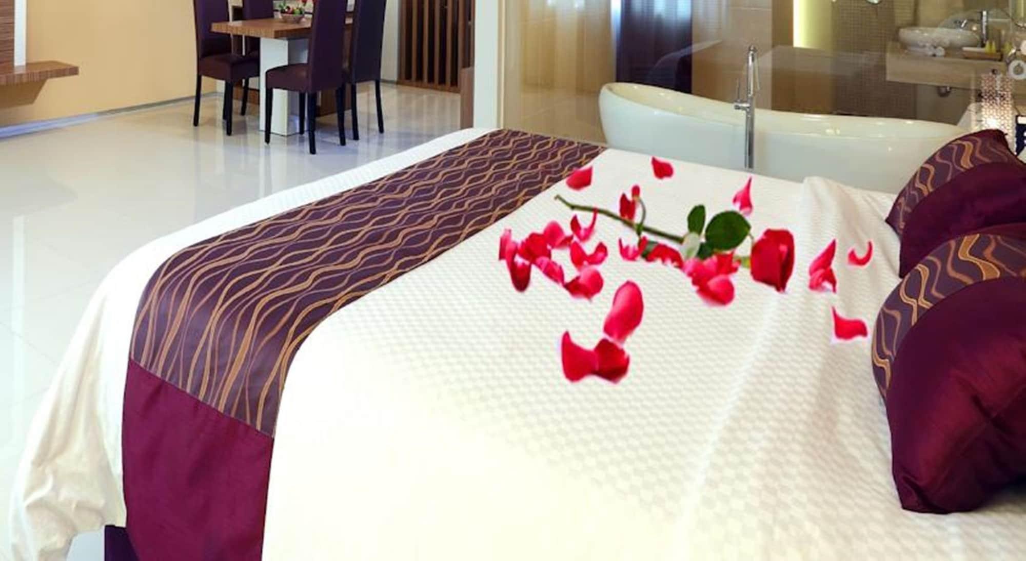 Lombok Plaza Hotel And Convention Mataram Exterior foto