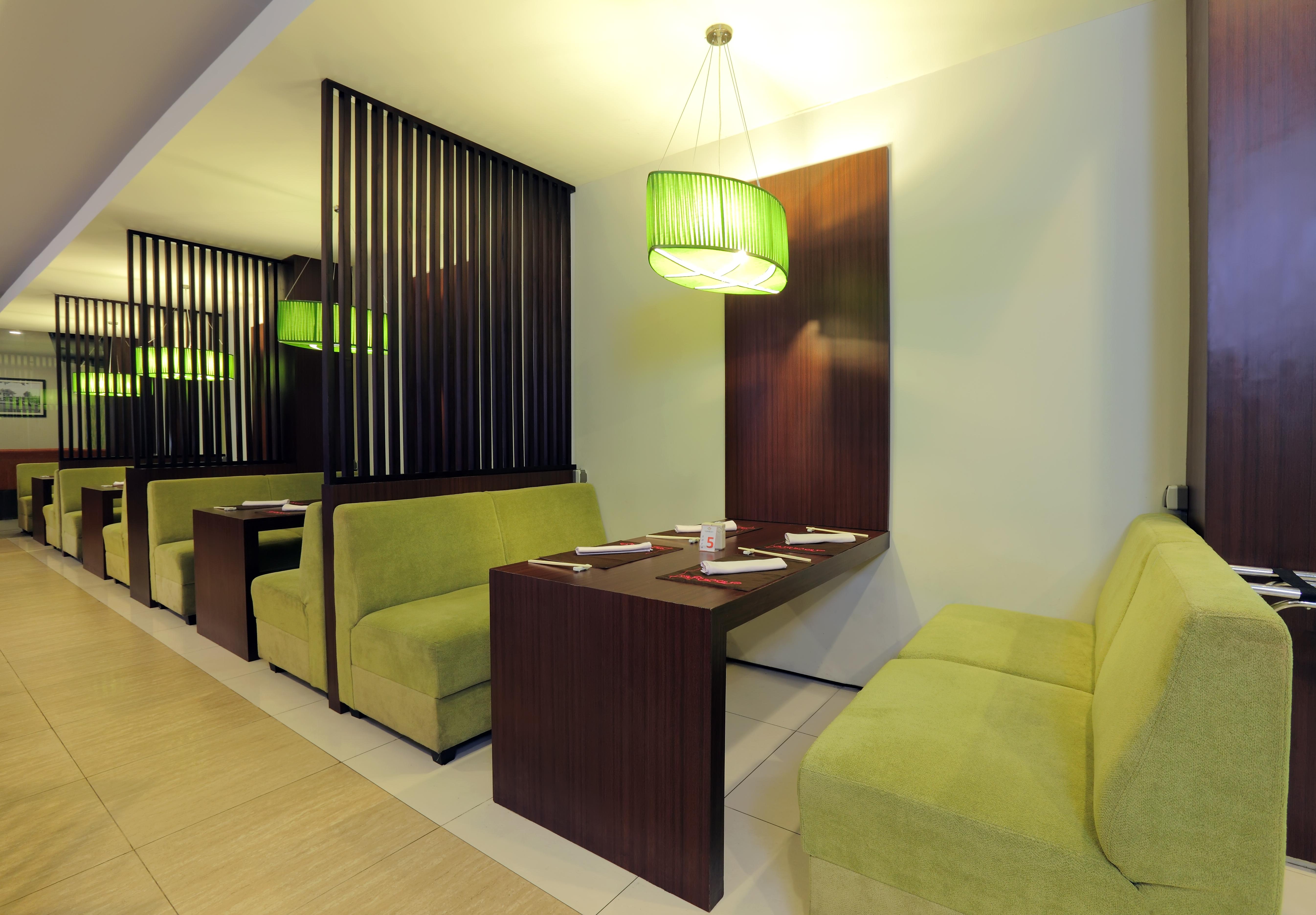 Lombok Plaza Hotel And Convention Mataram Exterior foto
